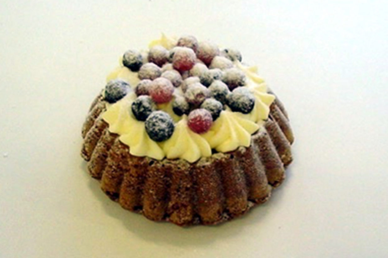 Forest Fruits Mini Cake
