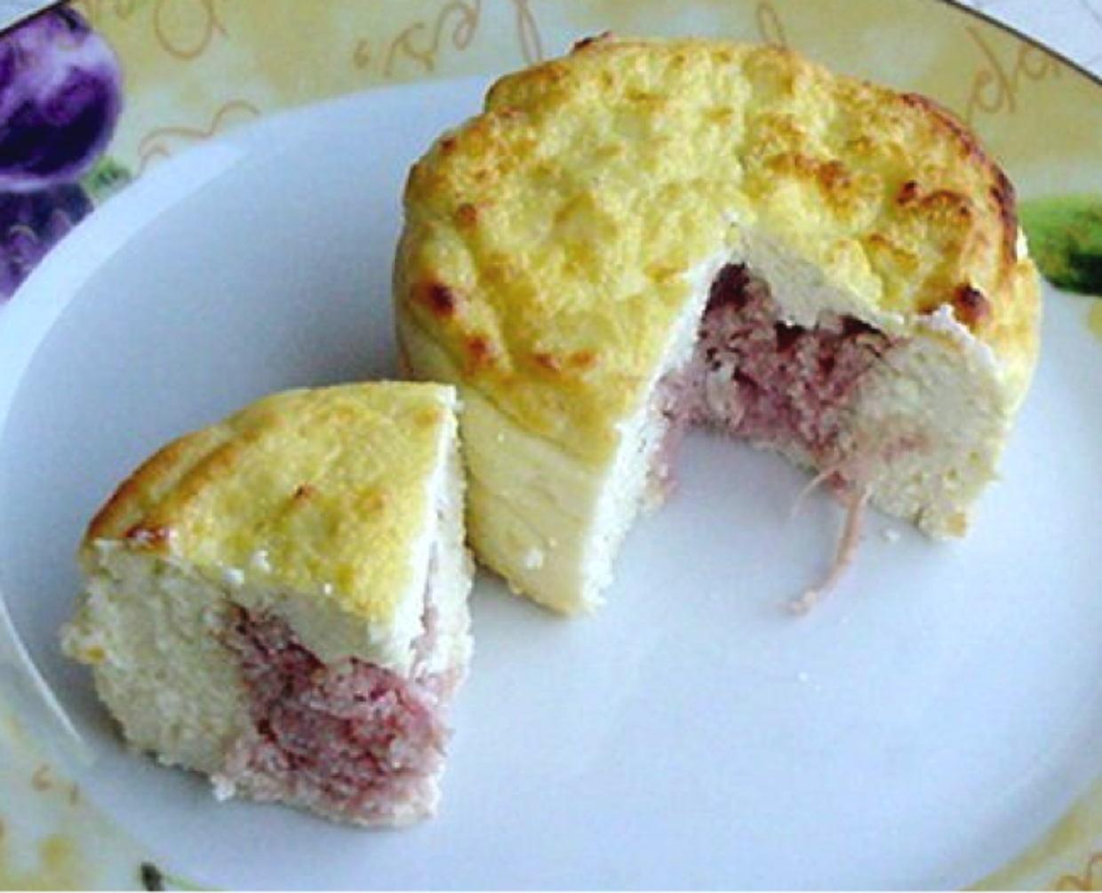 Cheesecake with Ham Filling